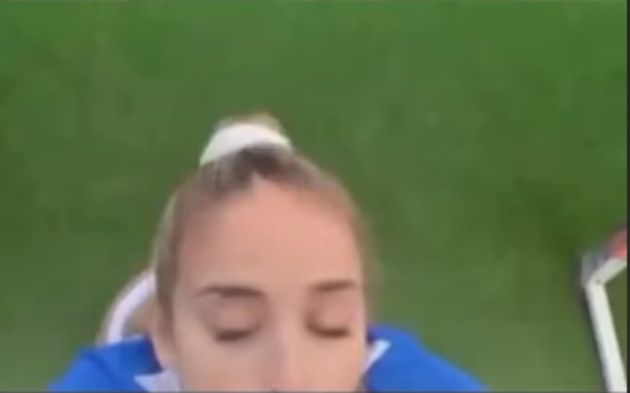 blowjob blonde sports
