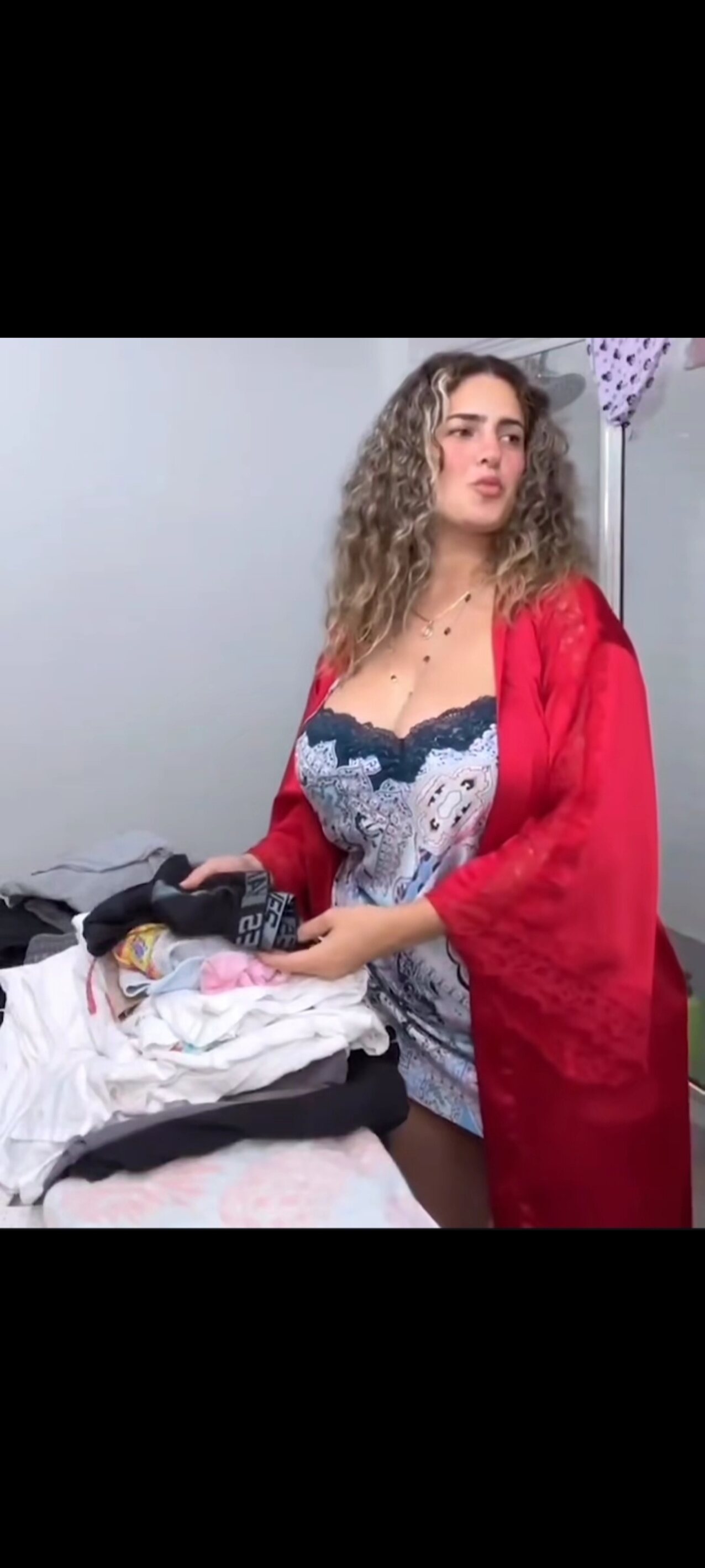 thick blonde mom