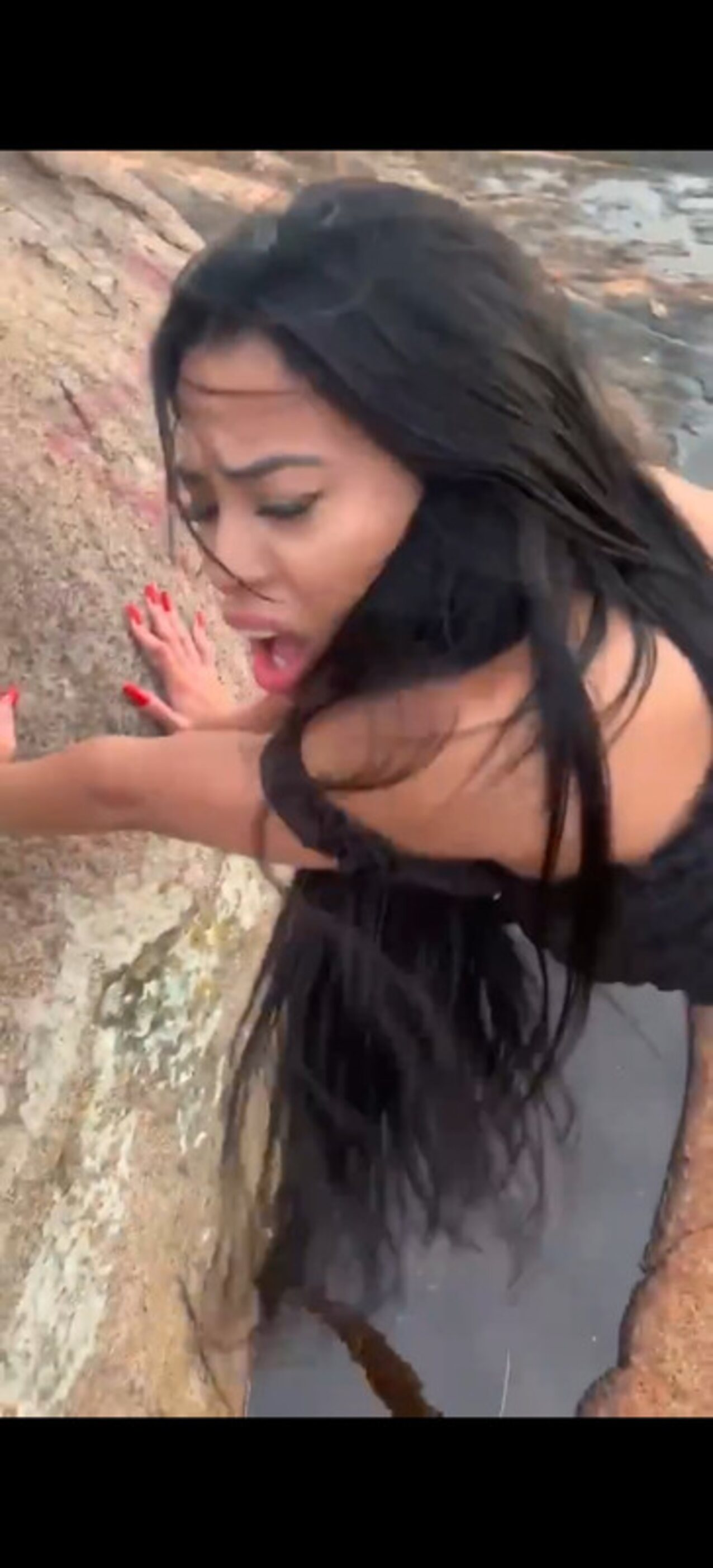 brunette latina public