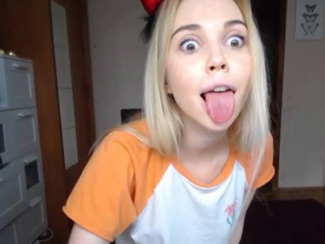 camgirl amateur blonde