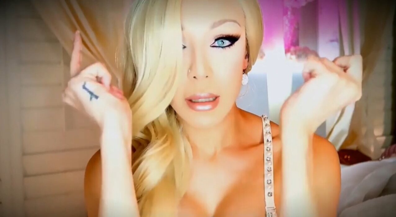 joi blonde amateur