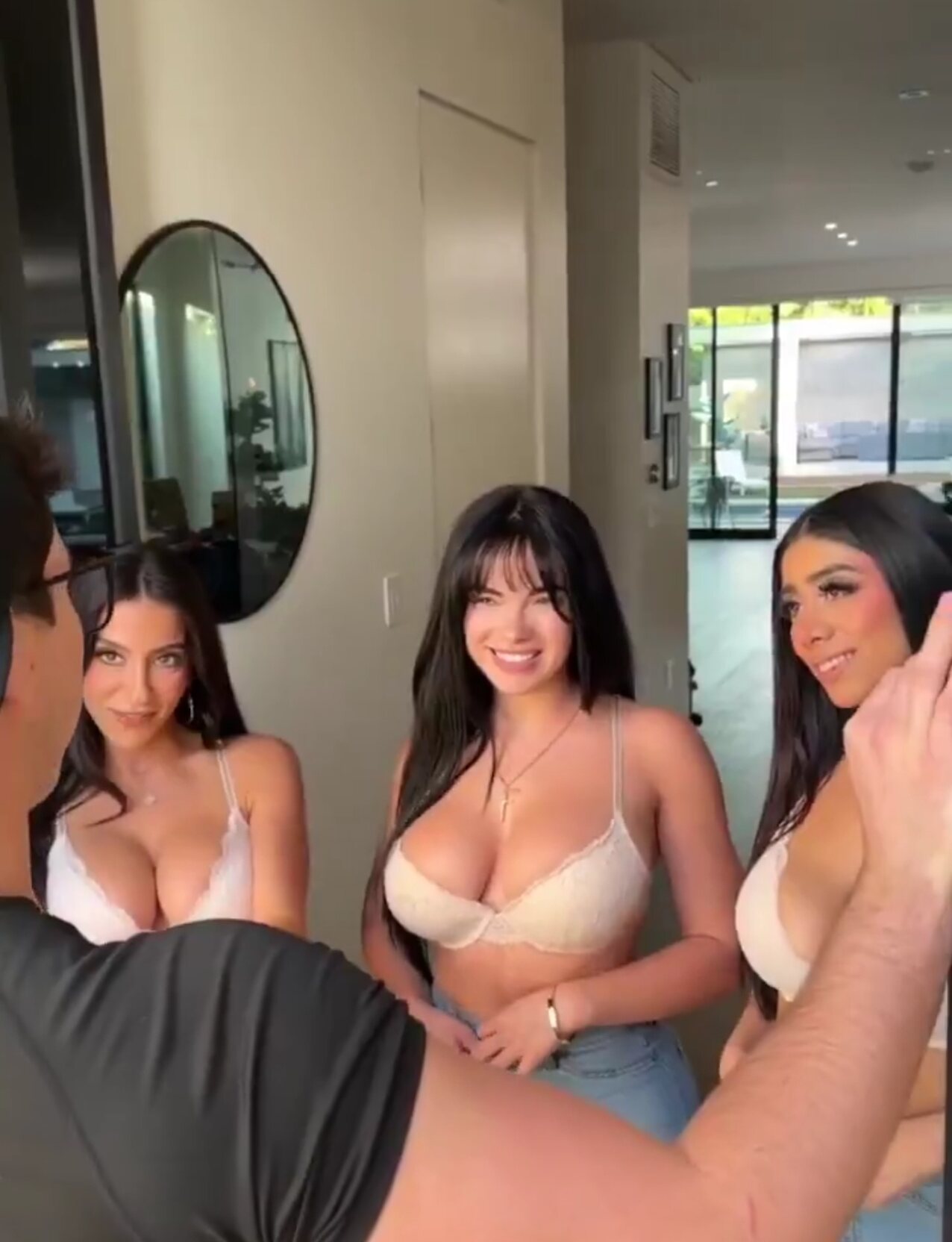 violet myers dominos tits