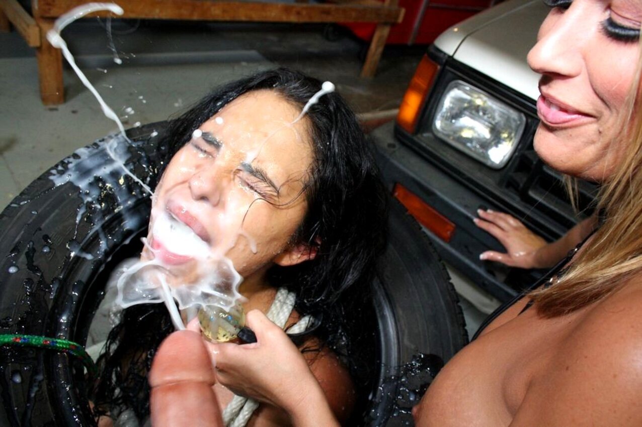 gangbang bdsm cumshots