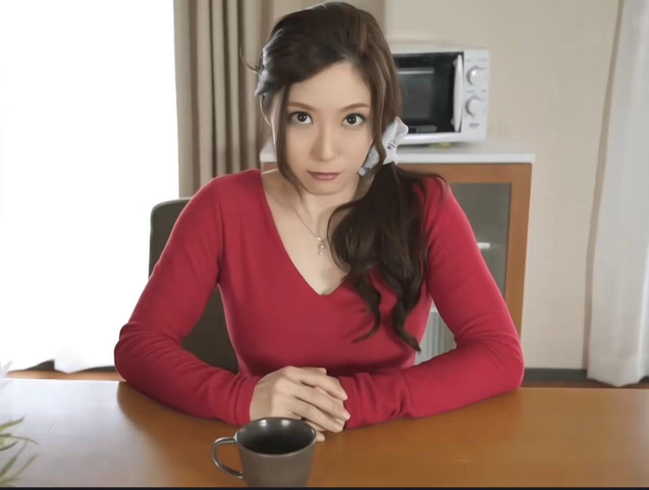 asian ponytail vneck
