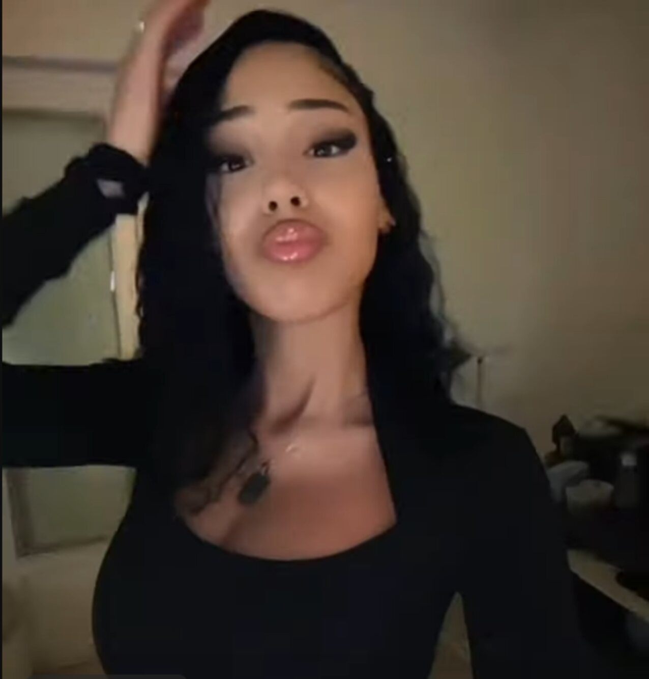 ebony lightskin teen