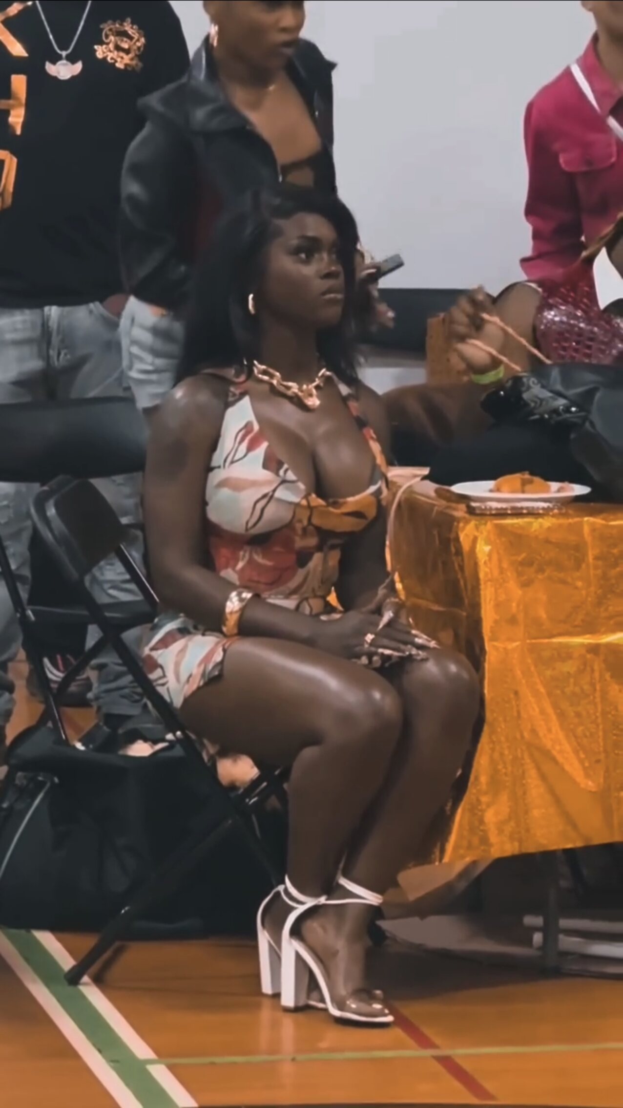 black model bigtitts