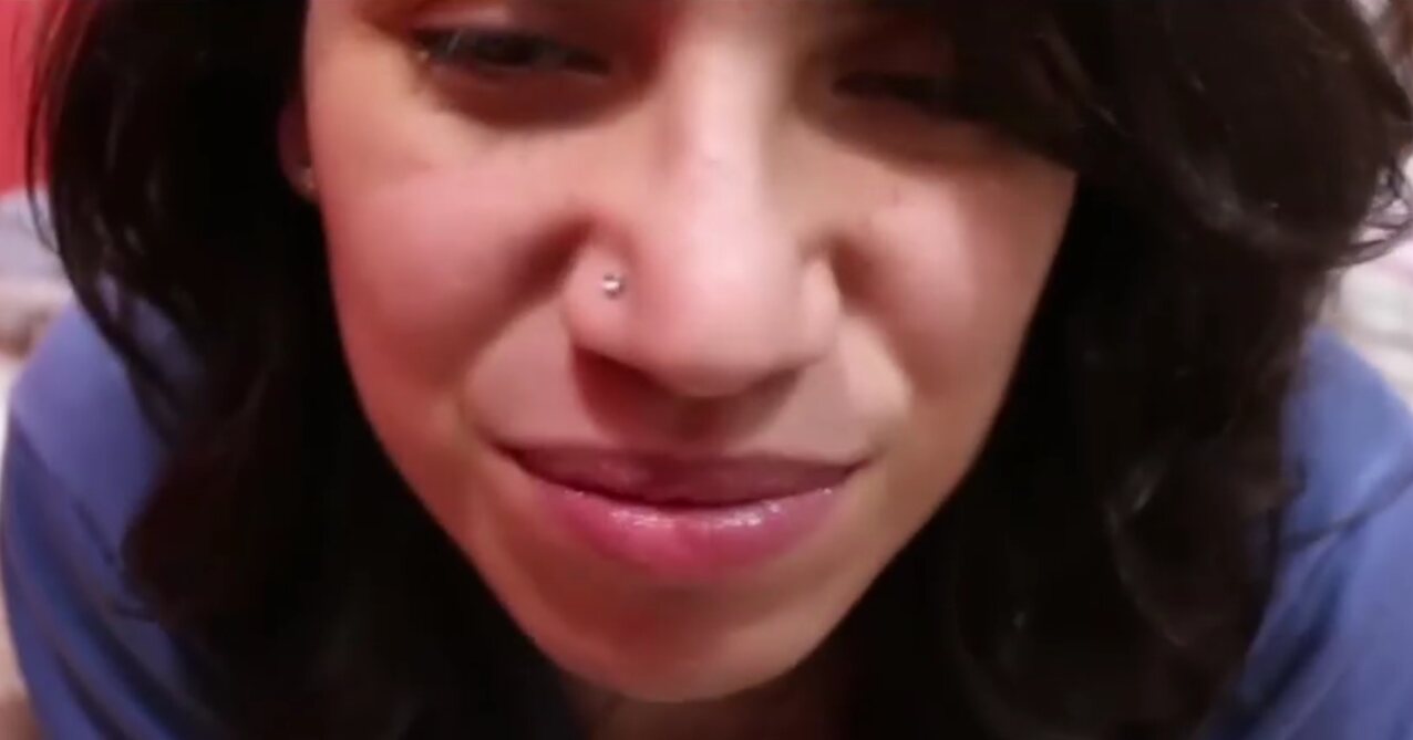 cumplay brunette lips