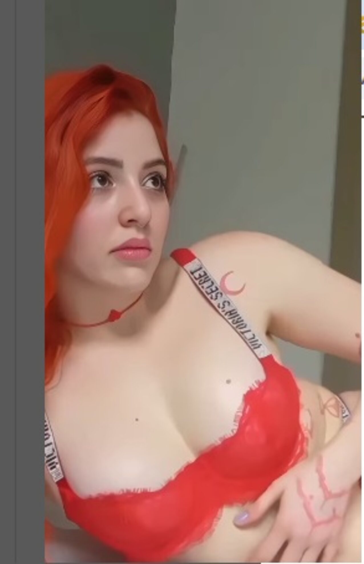 amateur camgirl artist