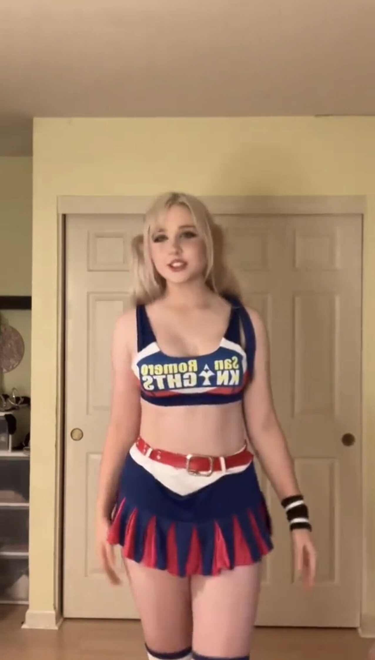 tiktok teen cosplay