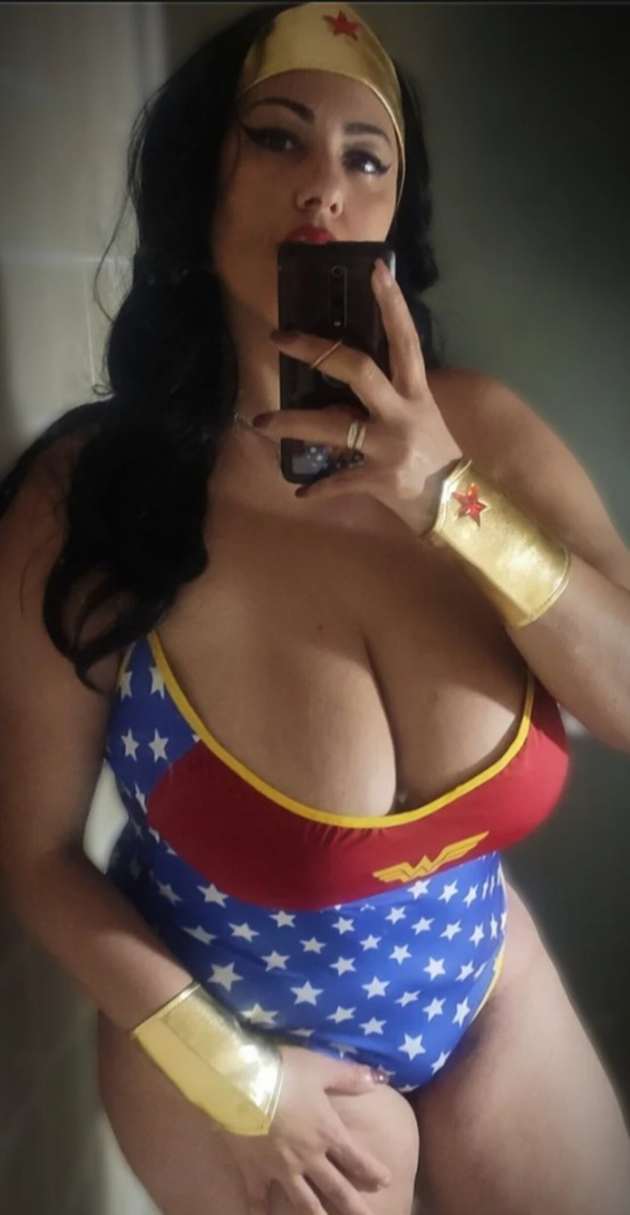 brunette large tits hot