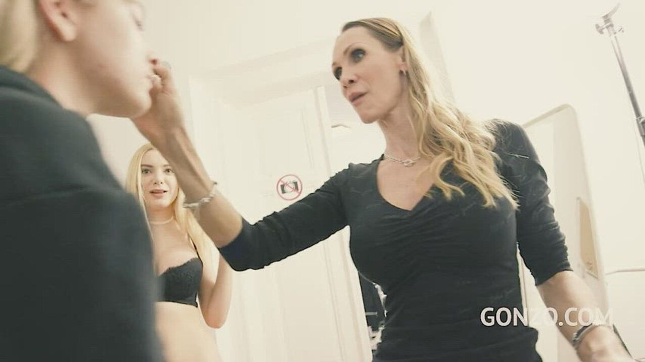 makeup black dress skinny