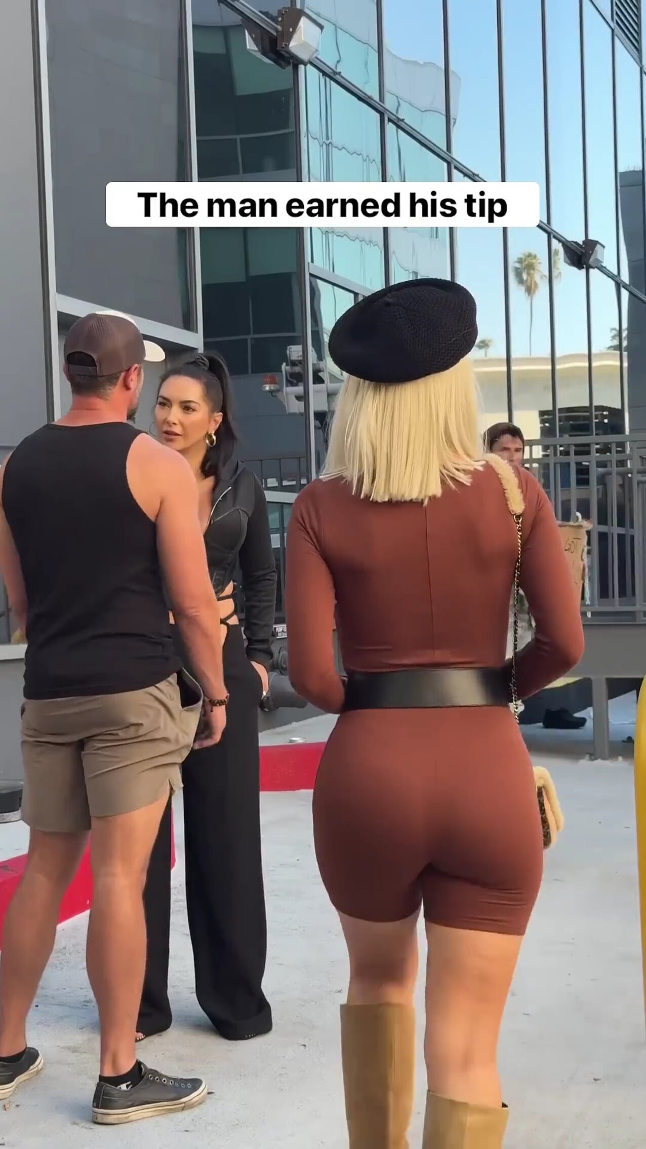 beret babe booty