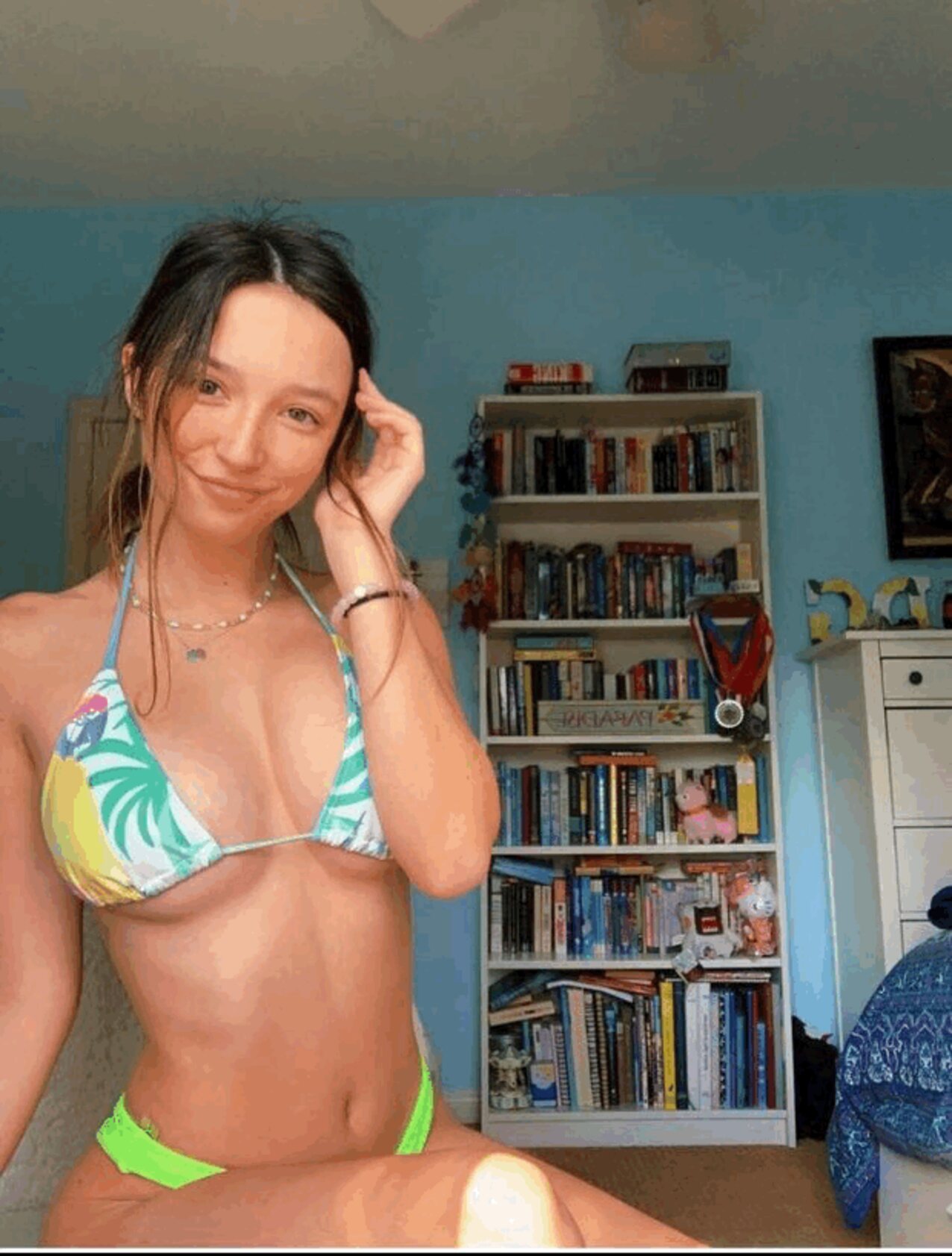 camgirl amateur selfie