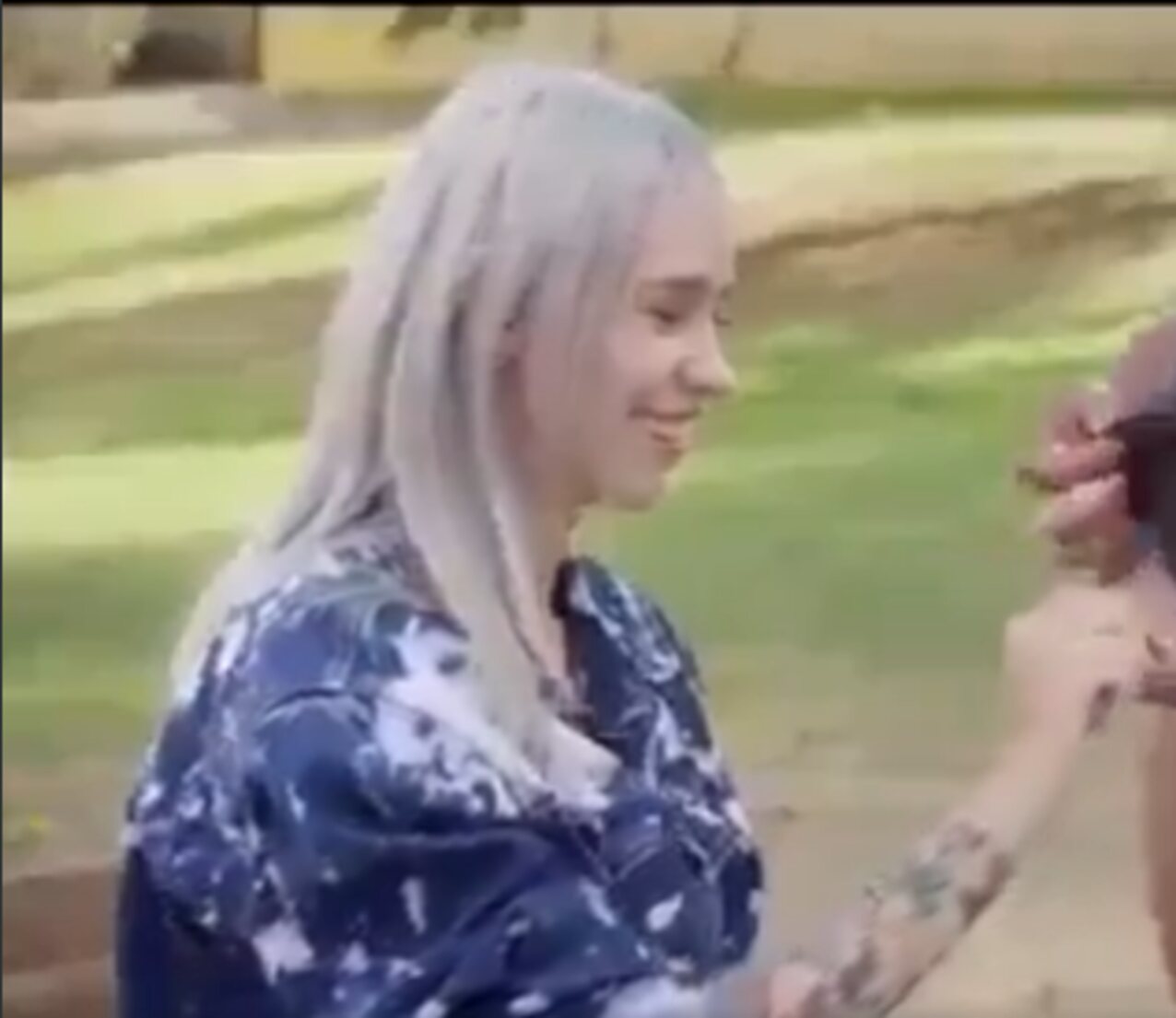 blonde outdoor blowjob