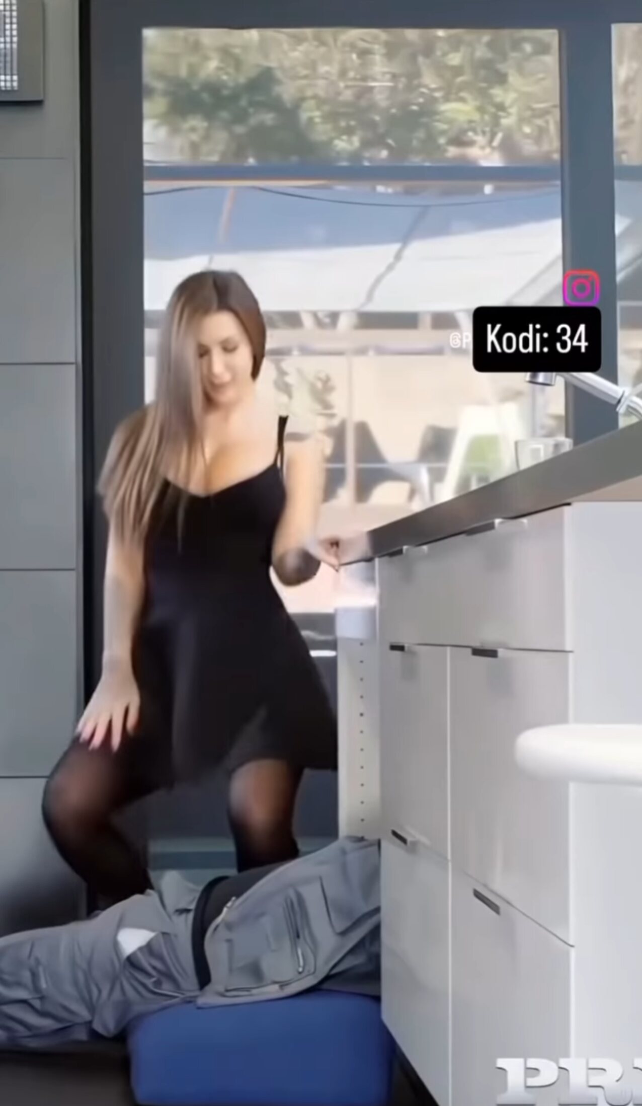 brunete kitchen repairman