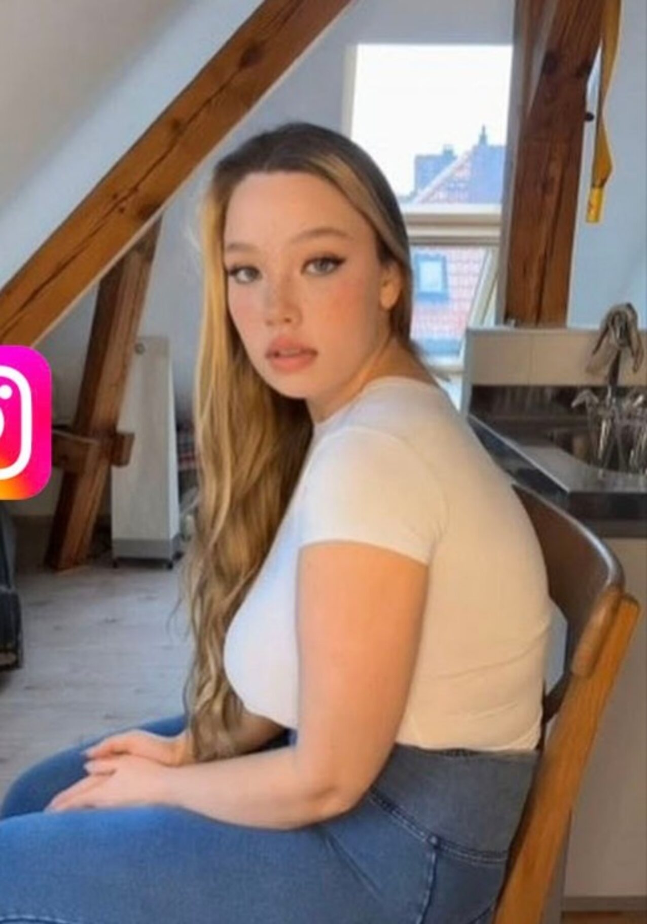 onlyfans busty blonde