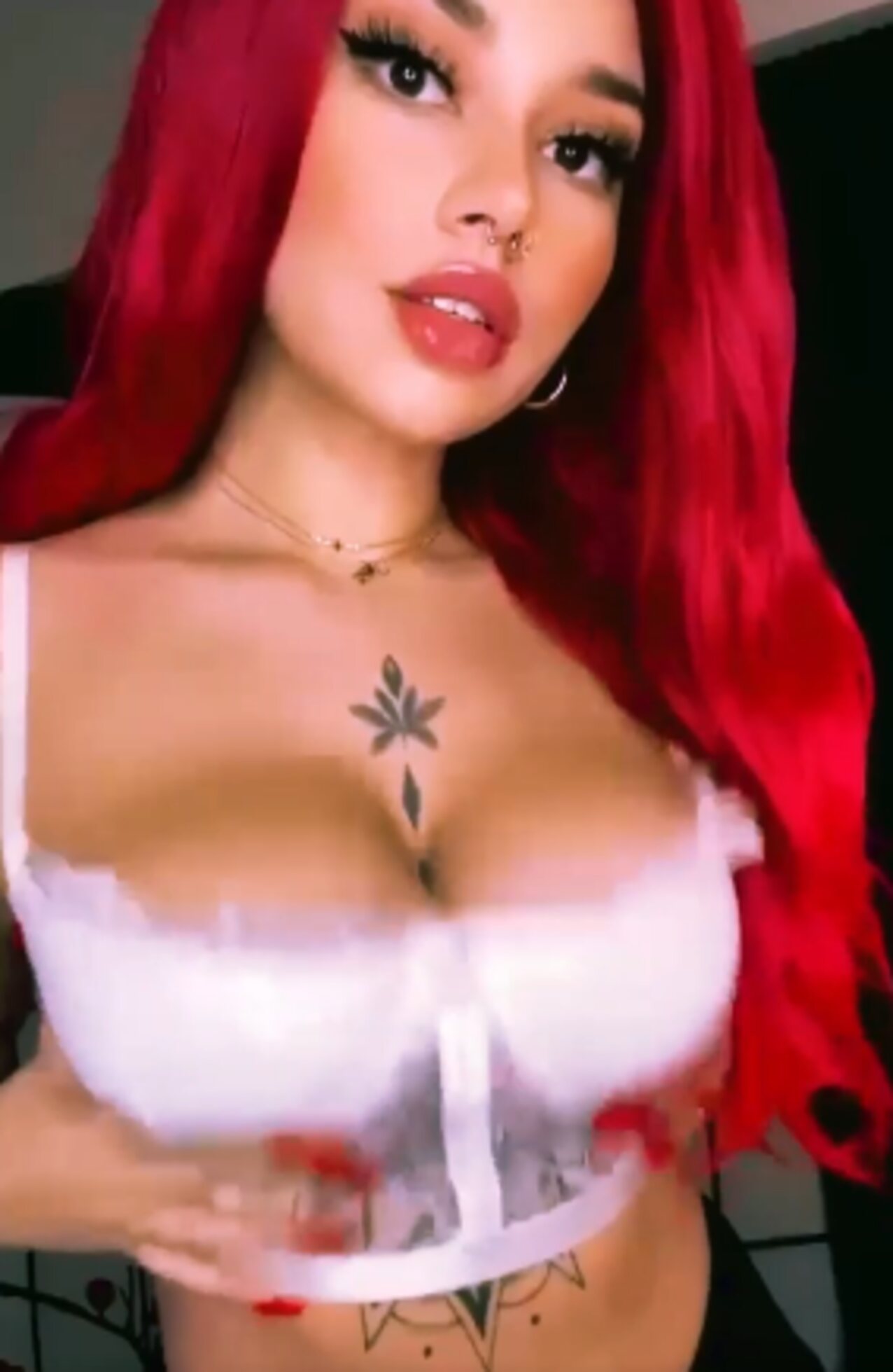 redhead big tits tattoed