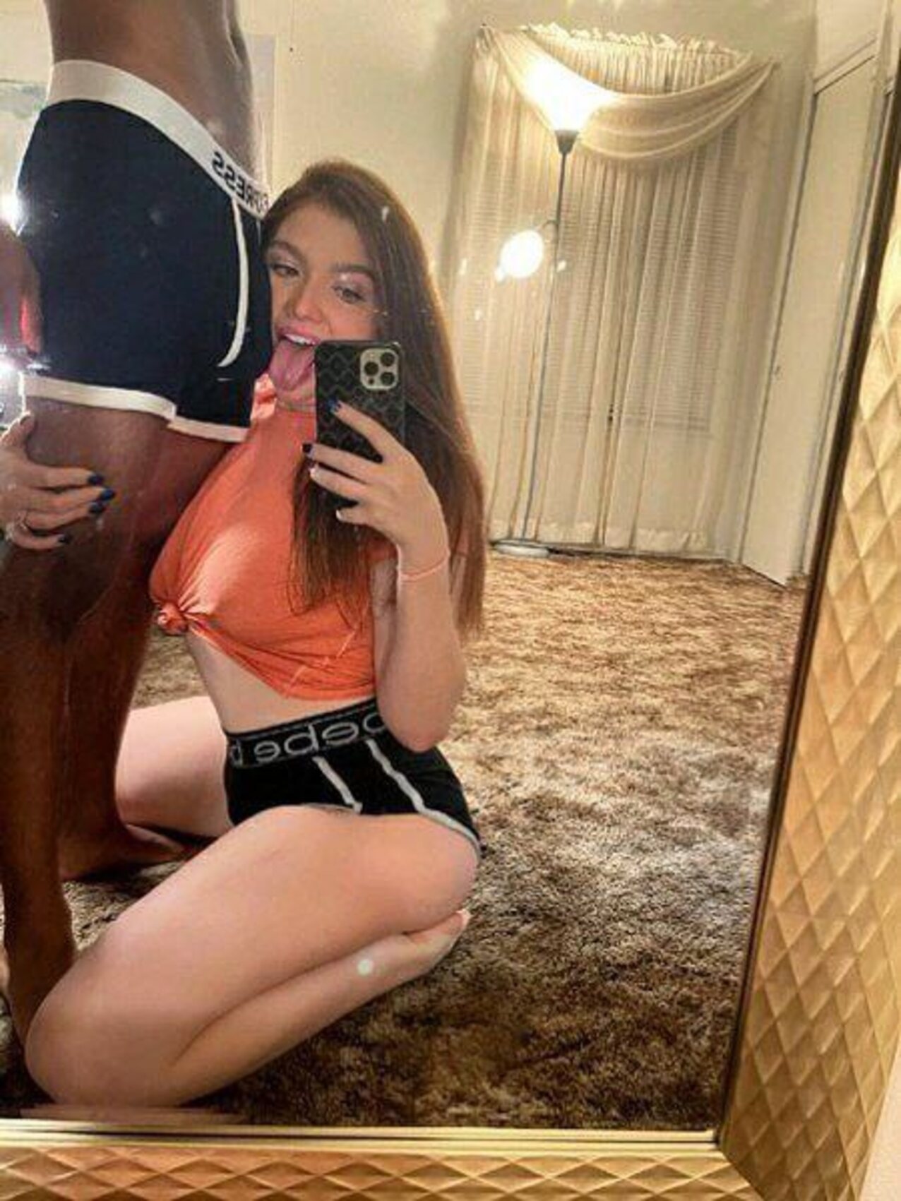 interracial blowjob brunette