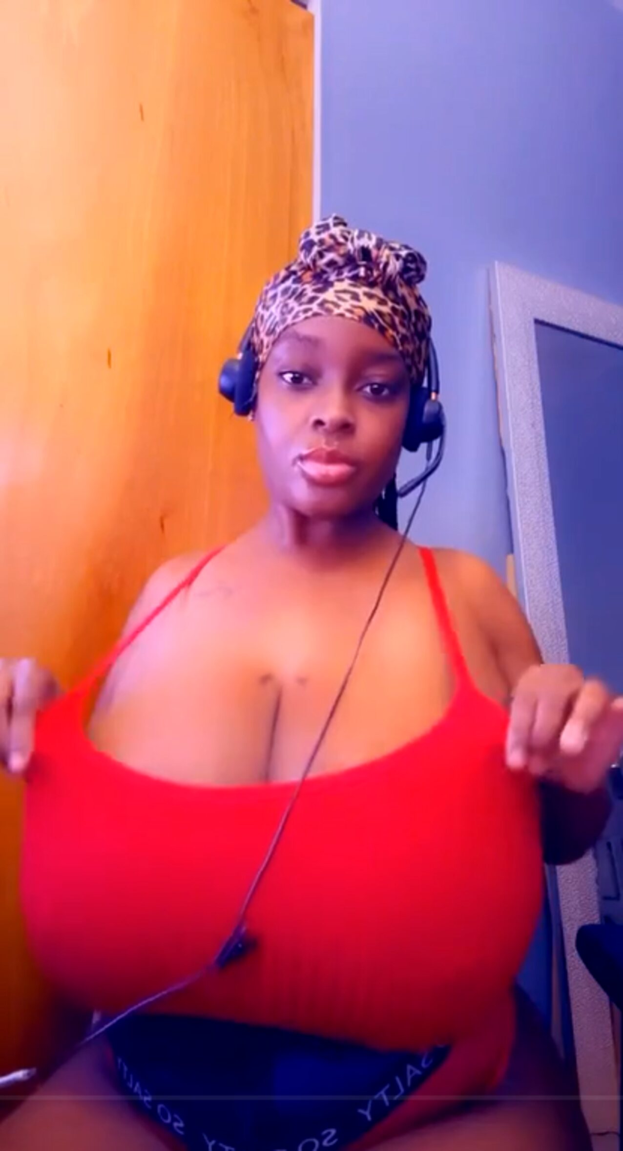 big tits macromastia ebony