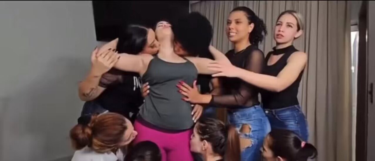 lesbian gangbang orgy