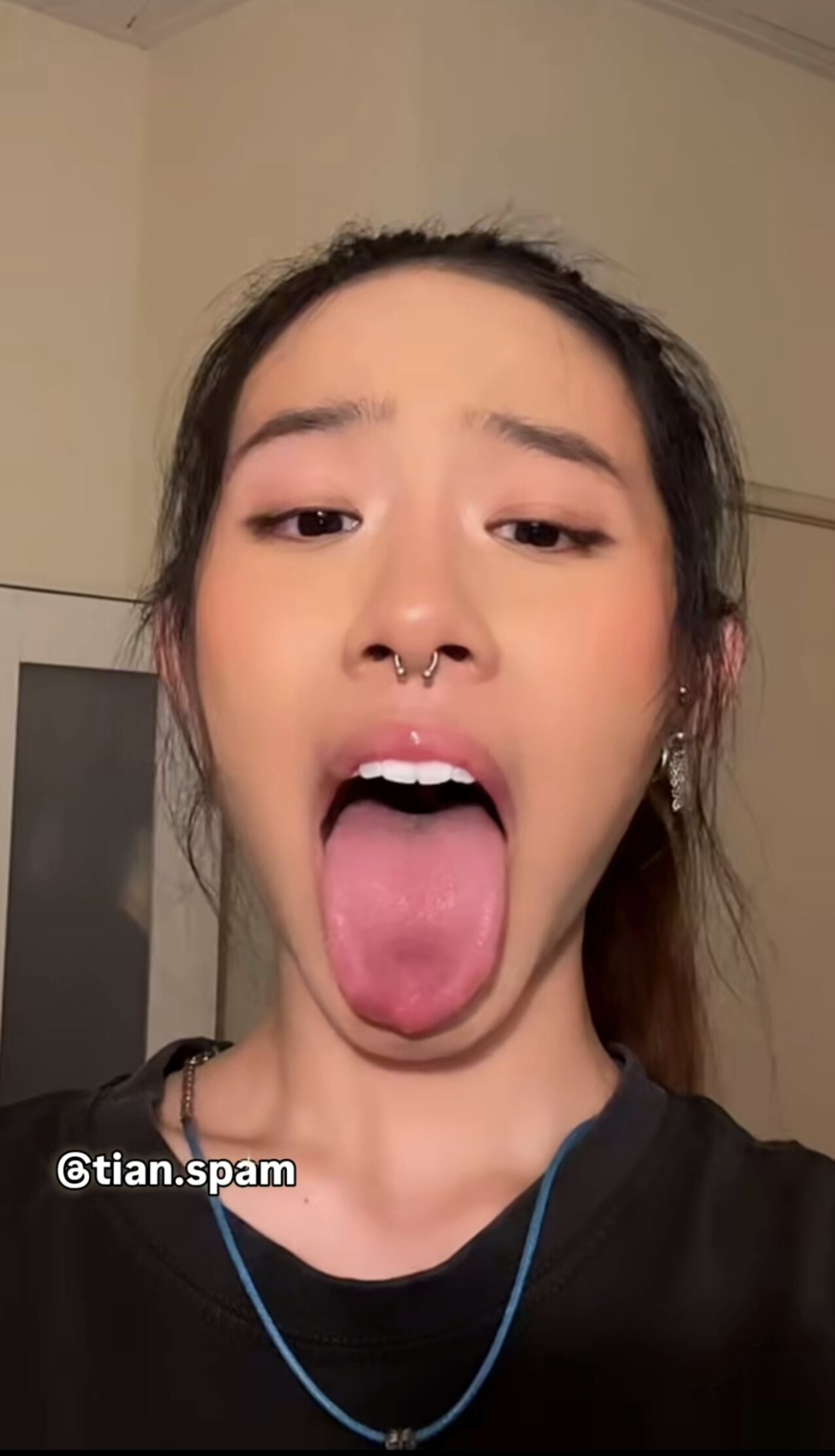 amateur tiktok tongue