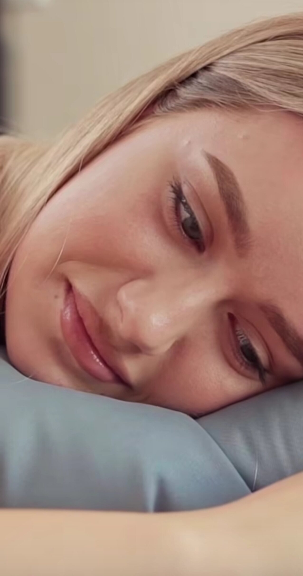 blonde massage big ass