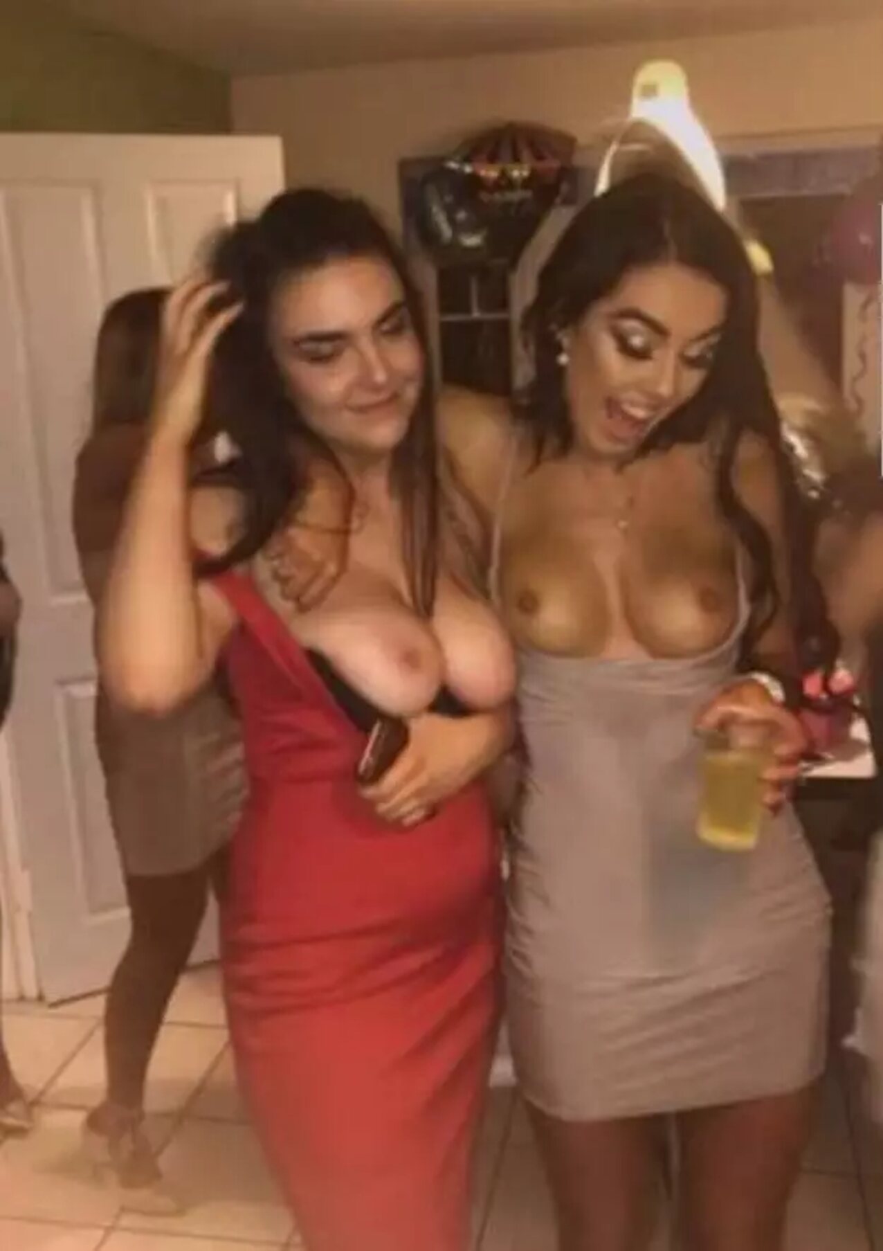 party boobs flashing
