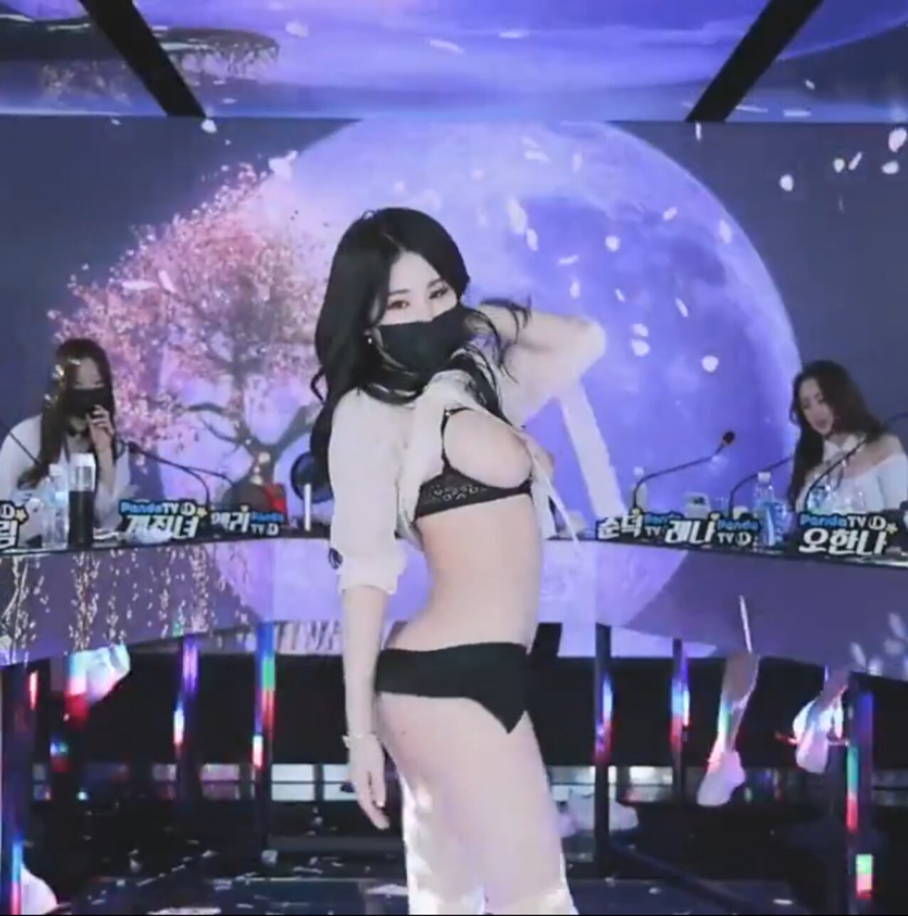 asian korean strip