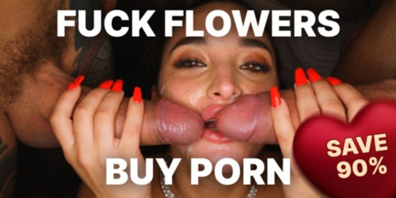 blowjob porn ad closeup