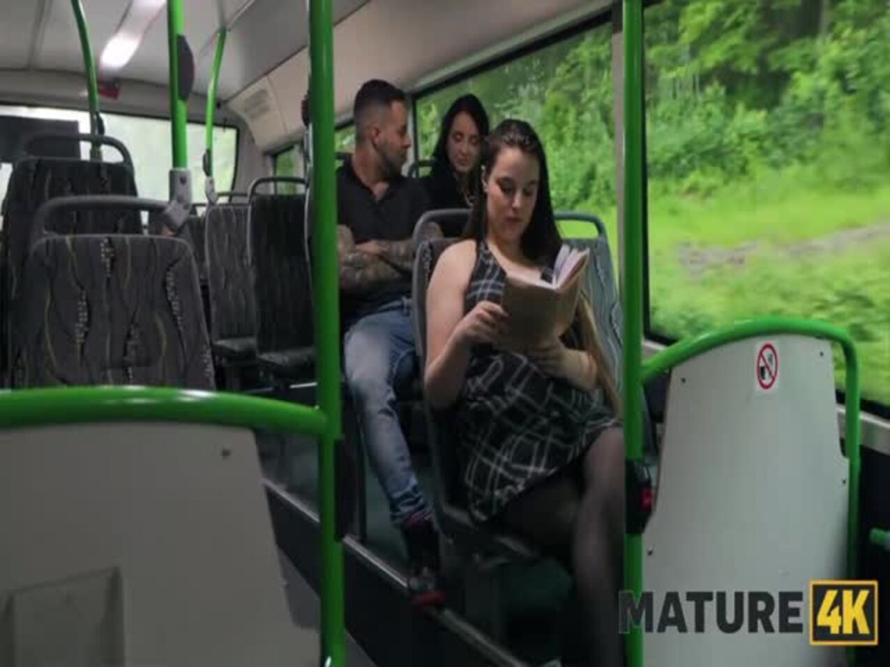 mature4k straphangers vittoria vonteese