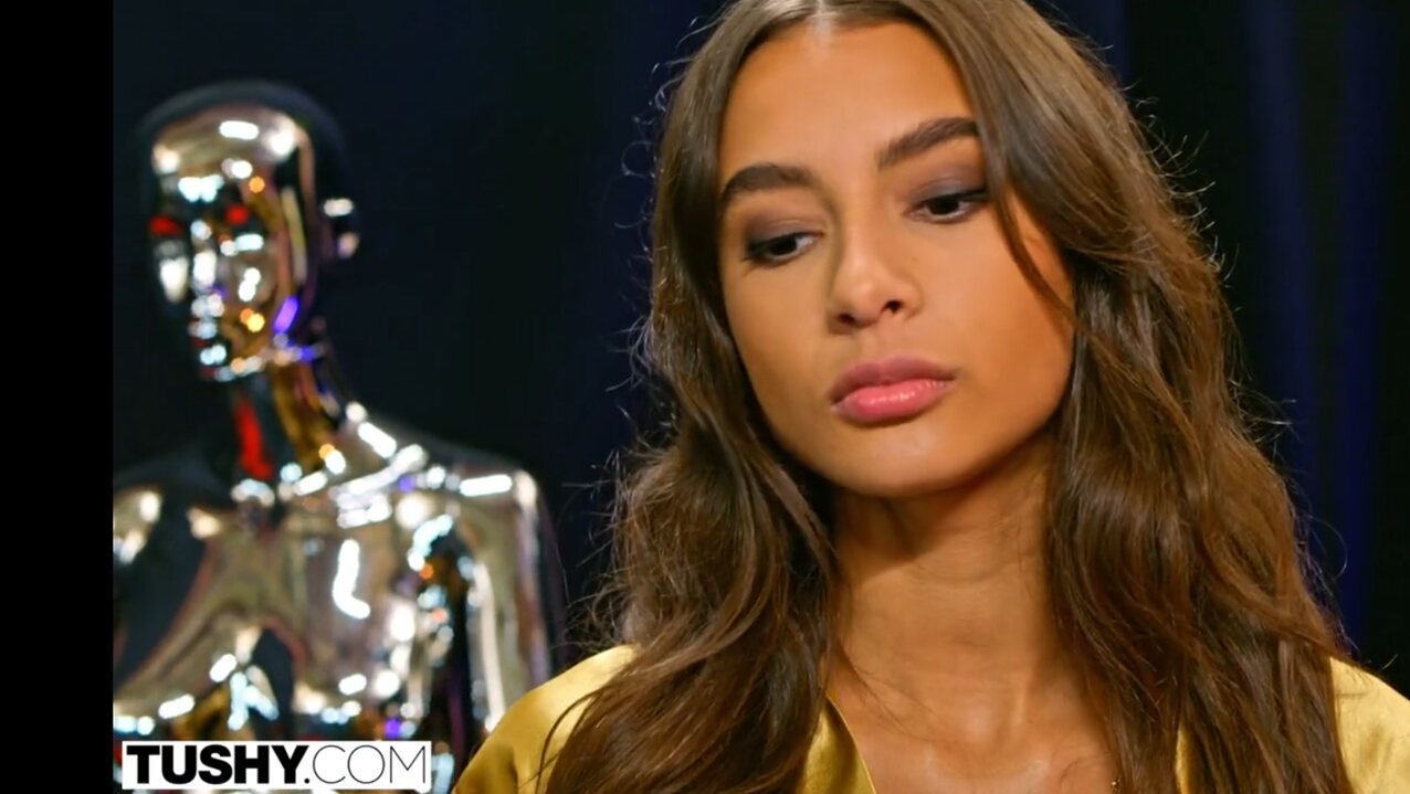 latina natural beauty