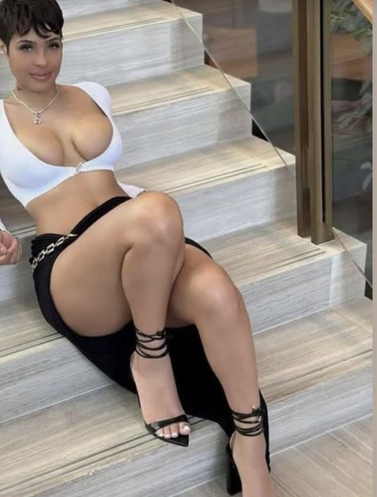 sexy hot short hair