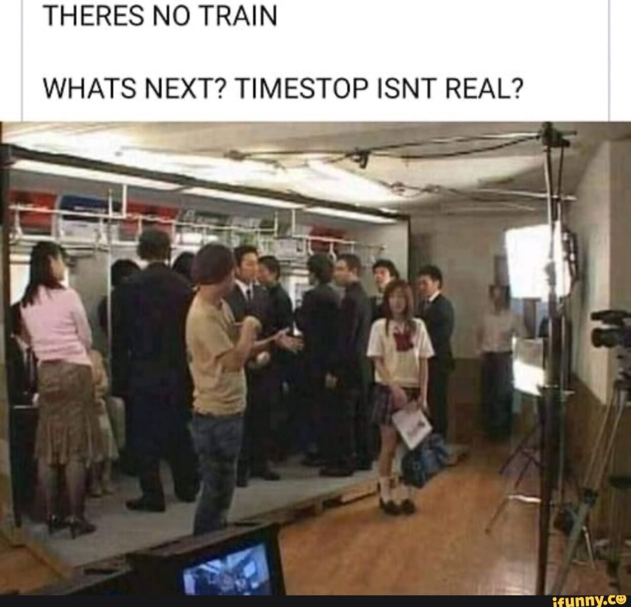 memes train bus