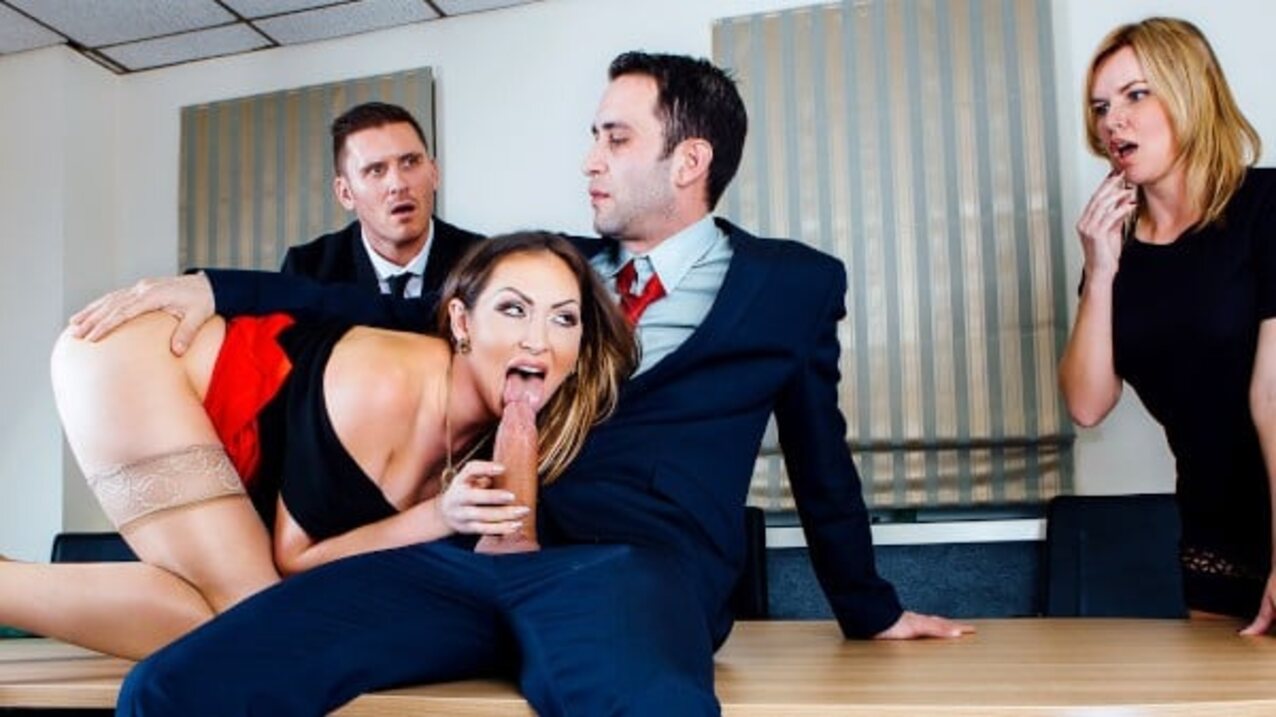 digitalplayground divorce blonde