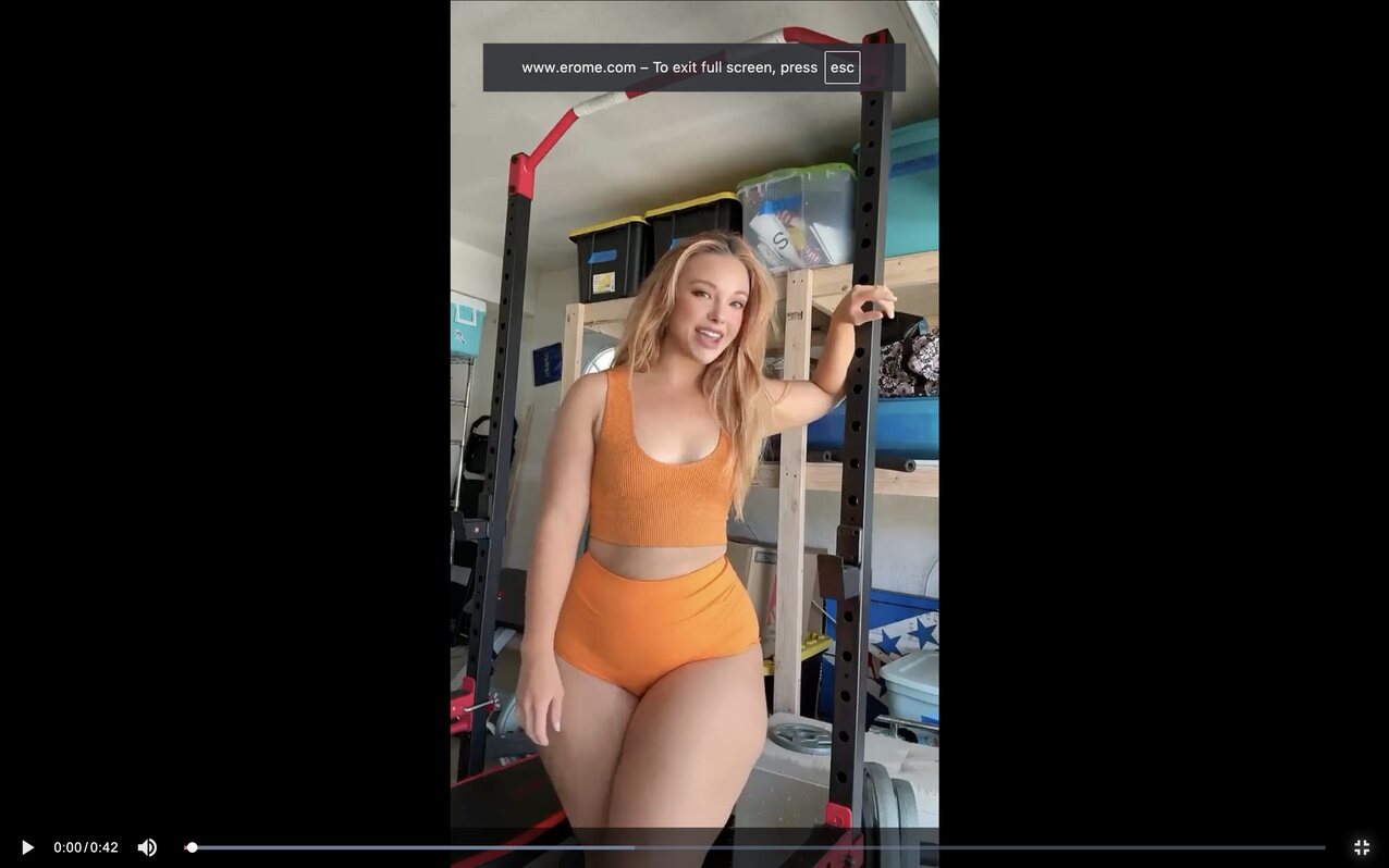 blonde pawg onlyfans