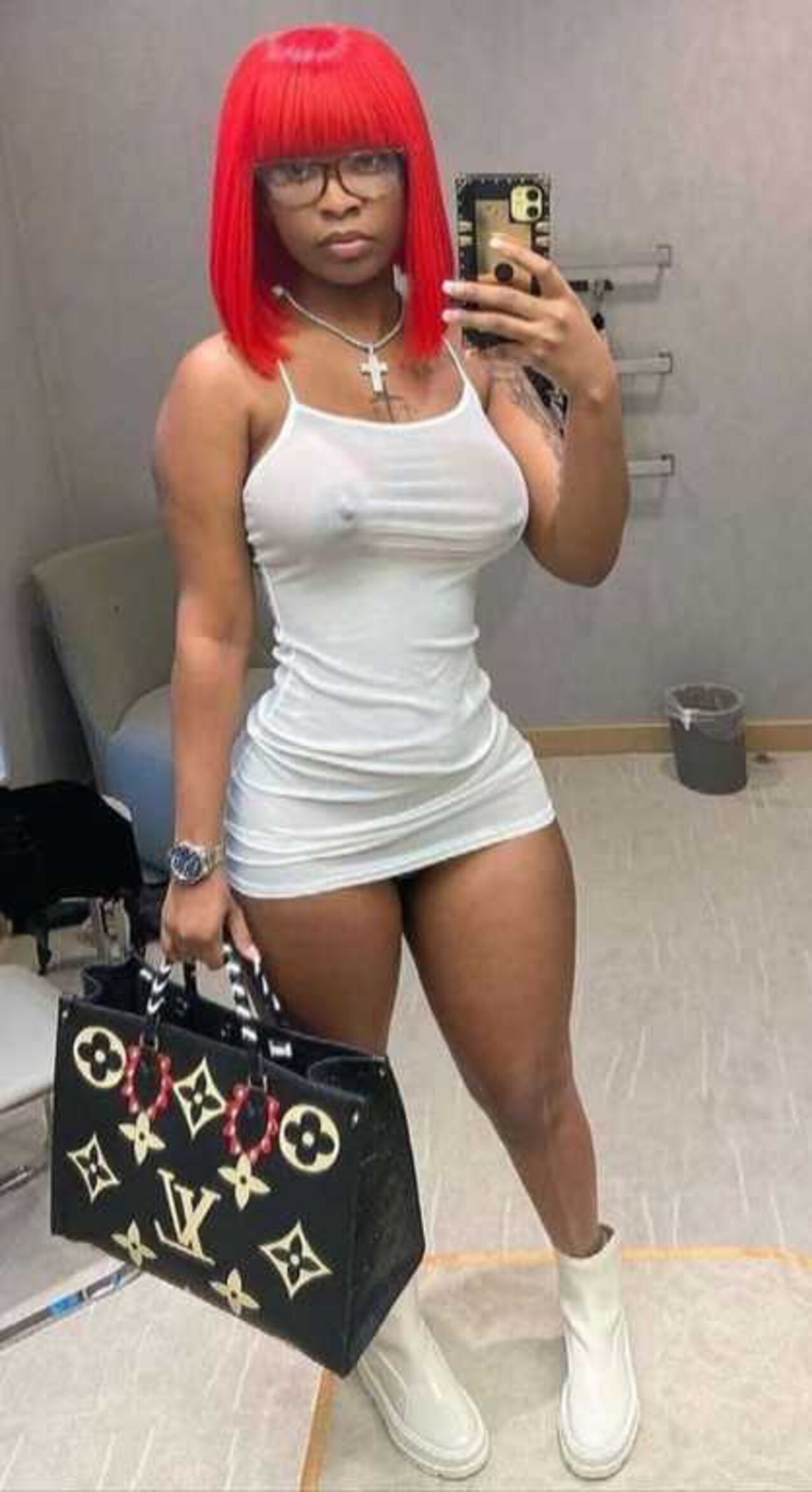 ebony amateur model