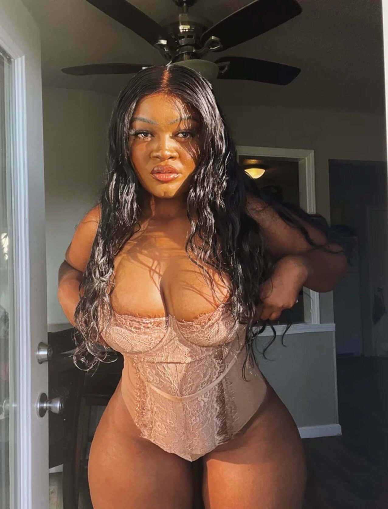 ebony amateur model