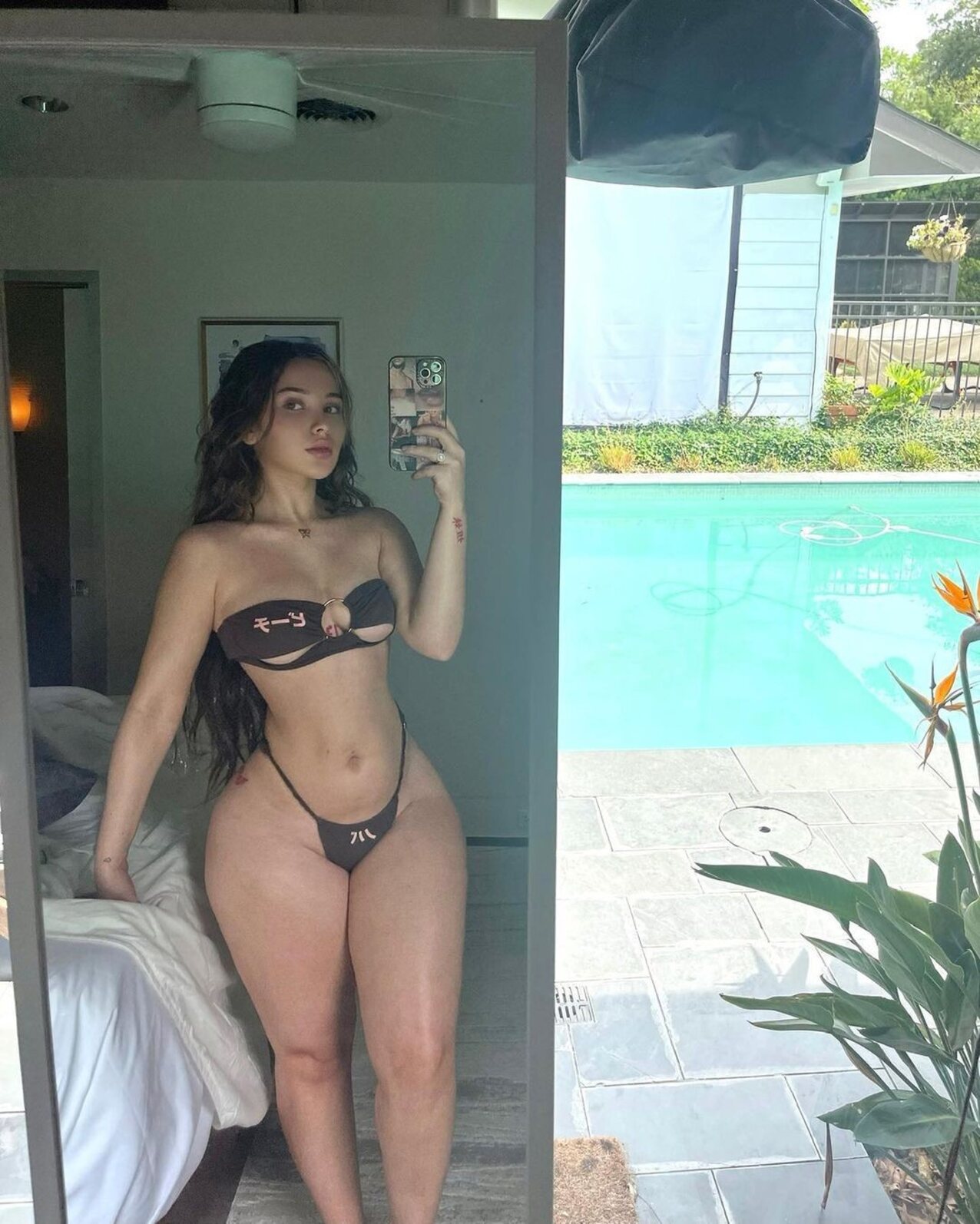 thicc small waist beautiful