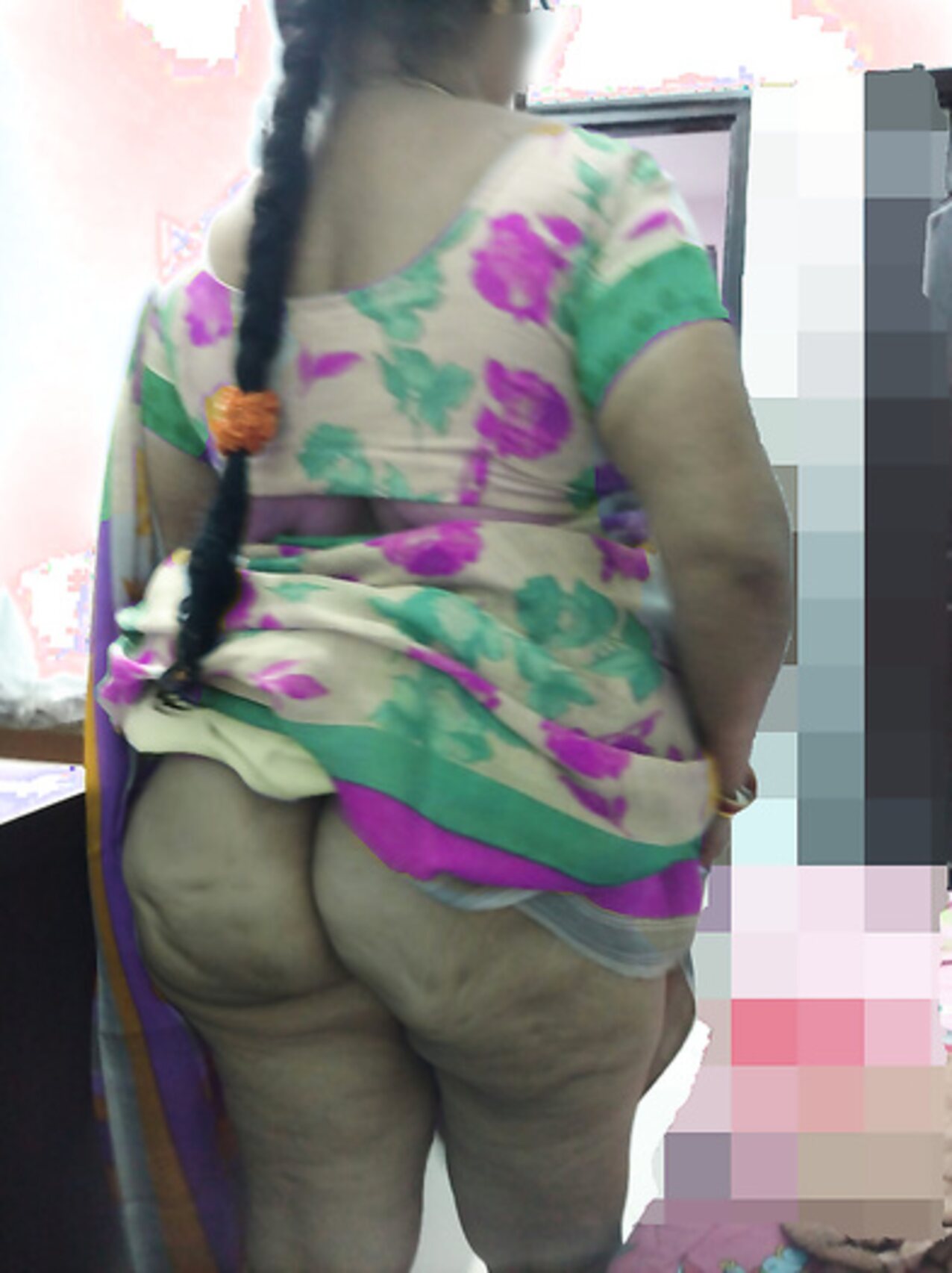 indian aunty curvy