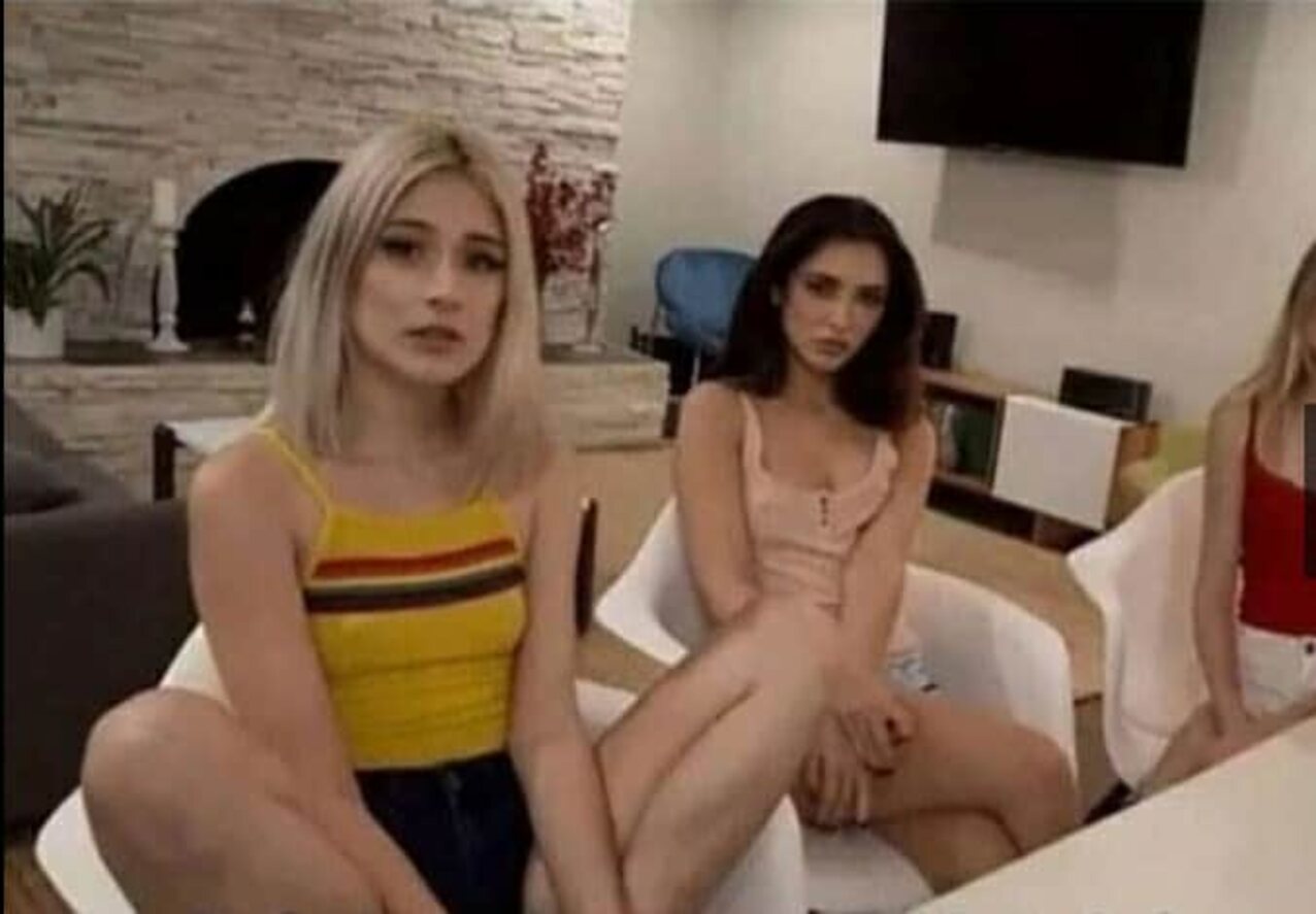 kitchen girls stepsisters