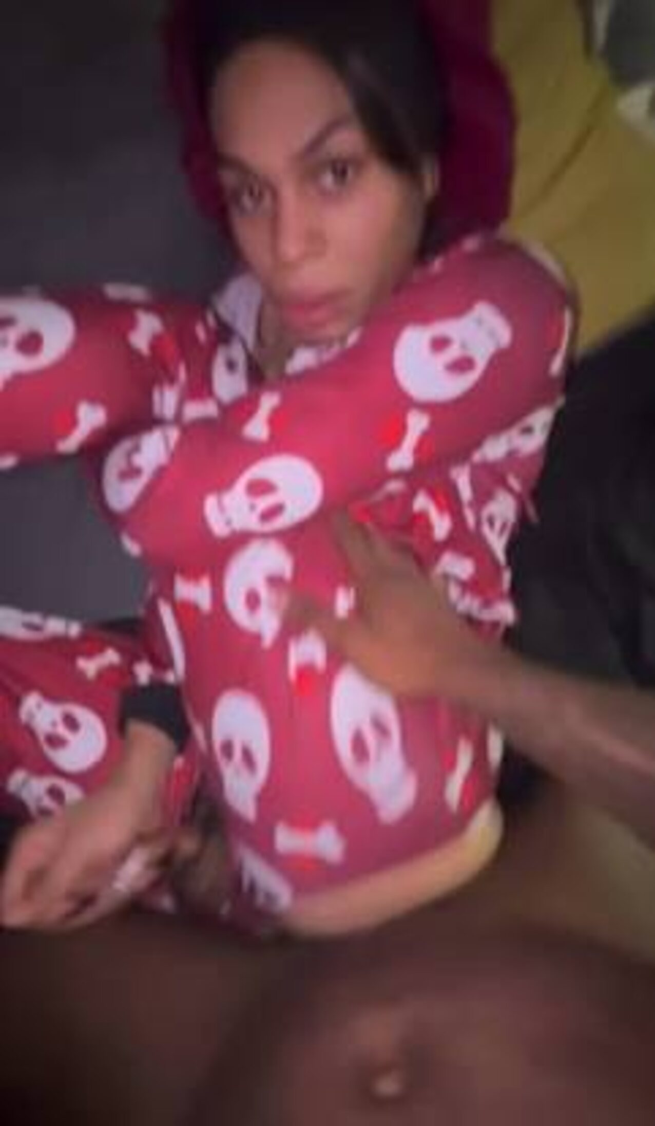 ebony skinny trap