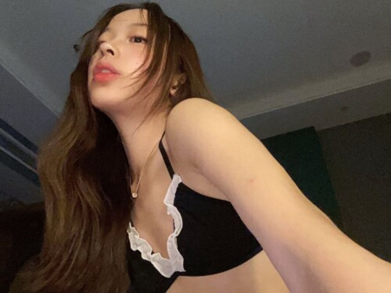 chartubate camshow stripchat