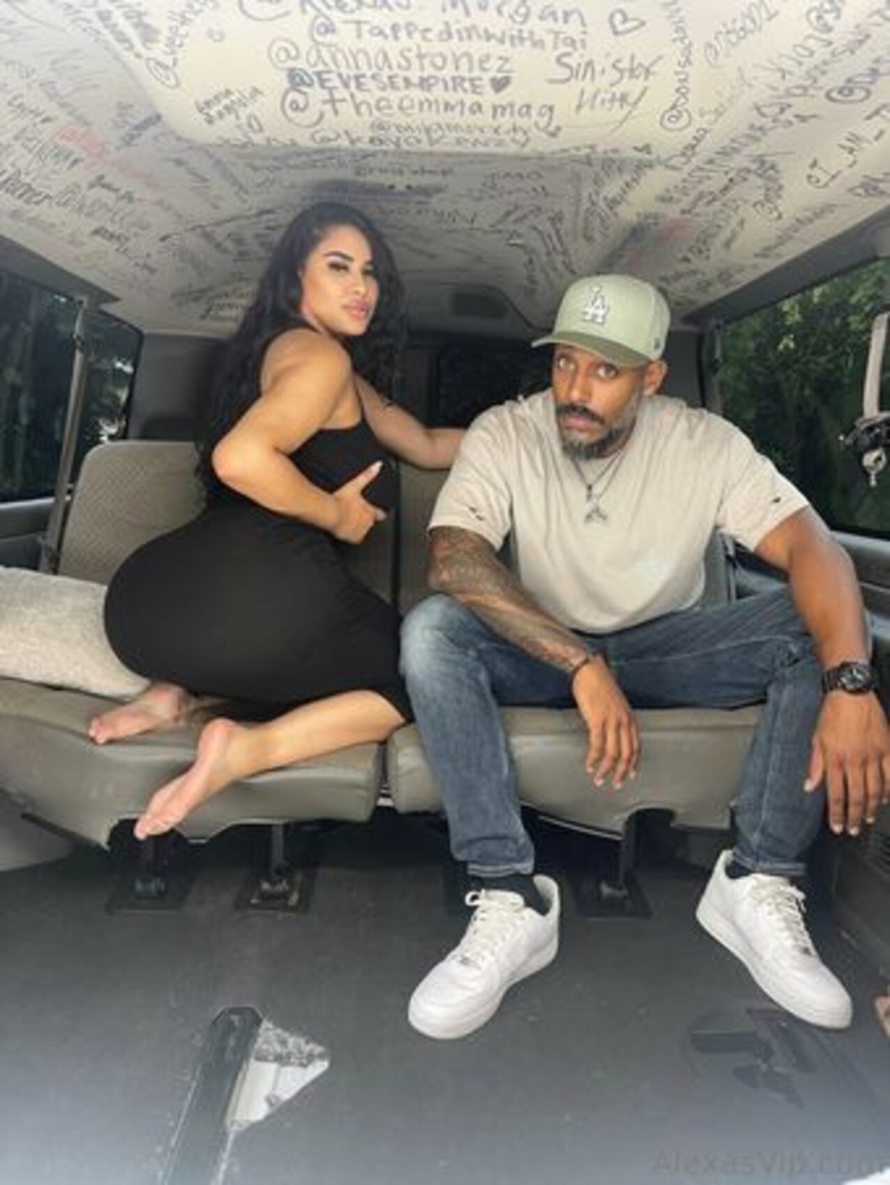 fanbus curvy tattoo