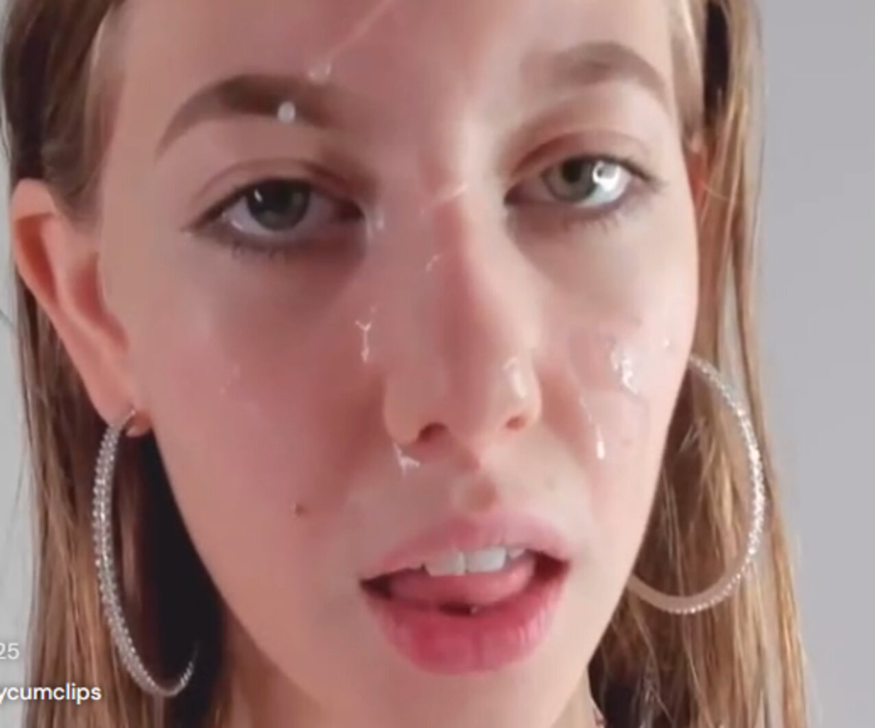 amateur facial big boobs