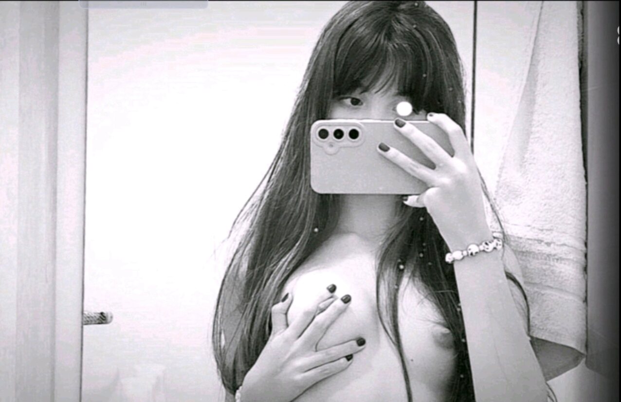 tiktok black and white a cup
