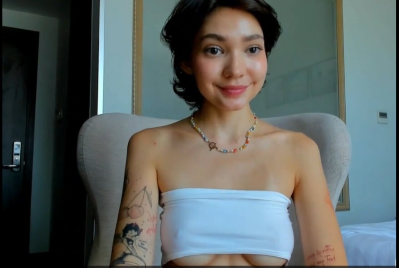 camgirl amateur busty
