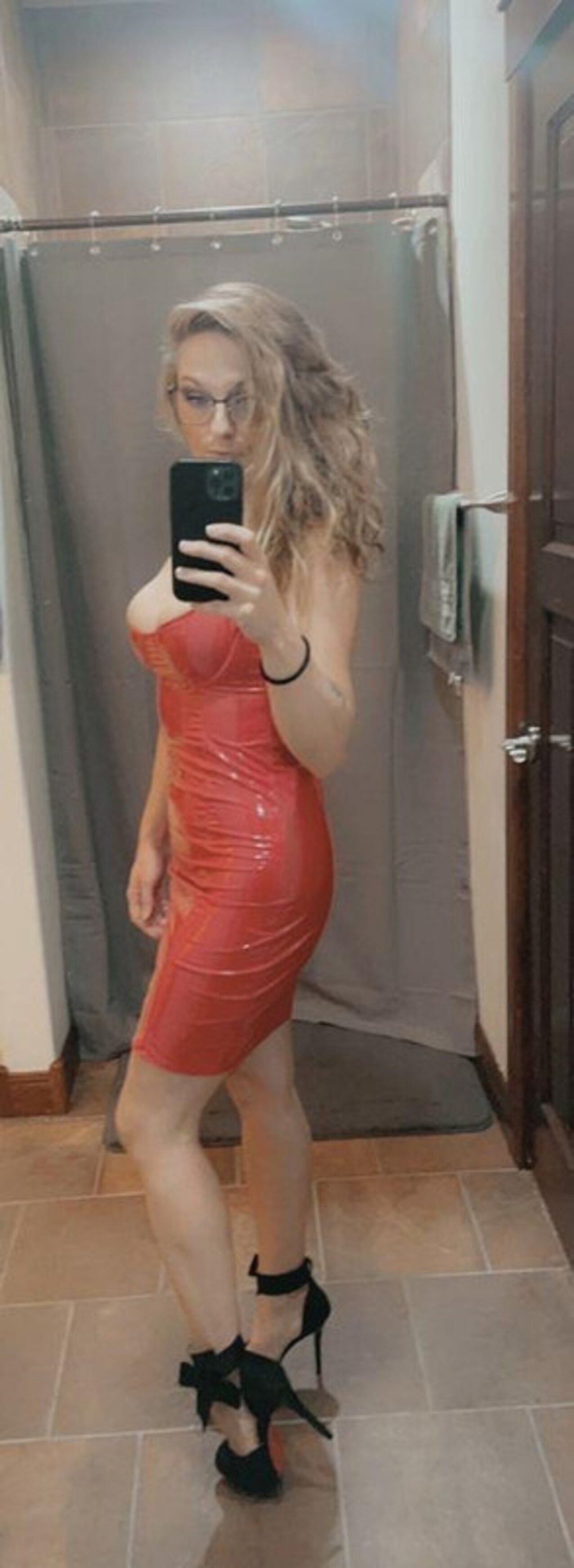 blonde big boobs sexy