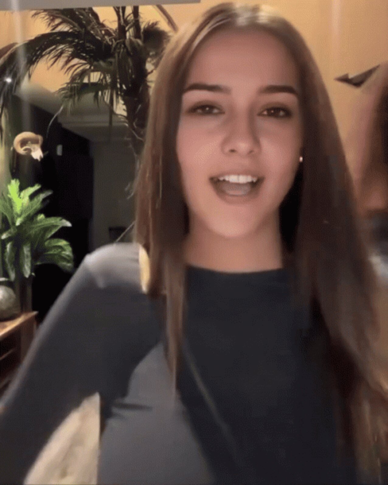 amateur big tits dance