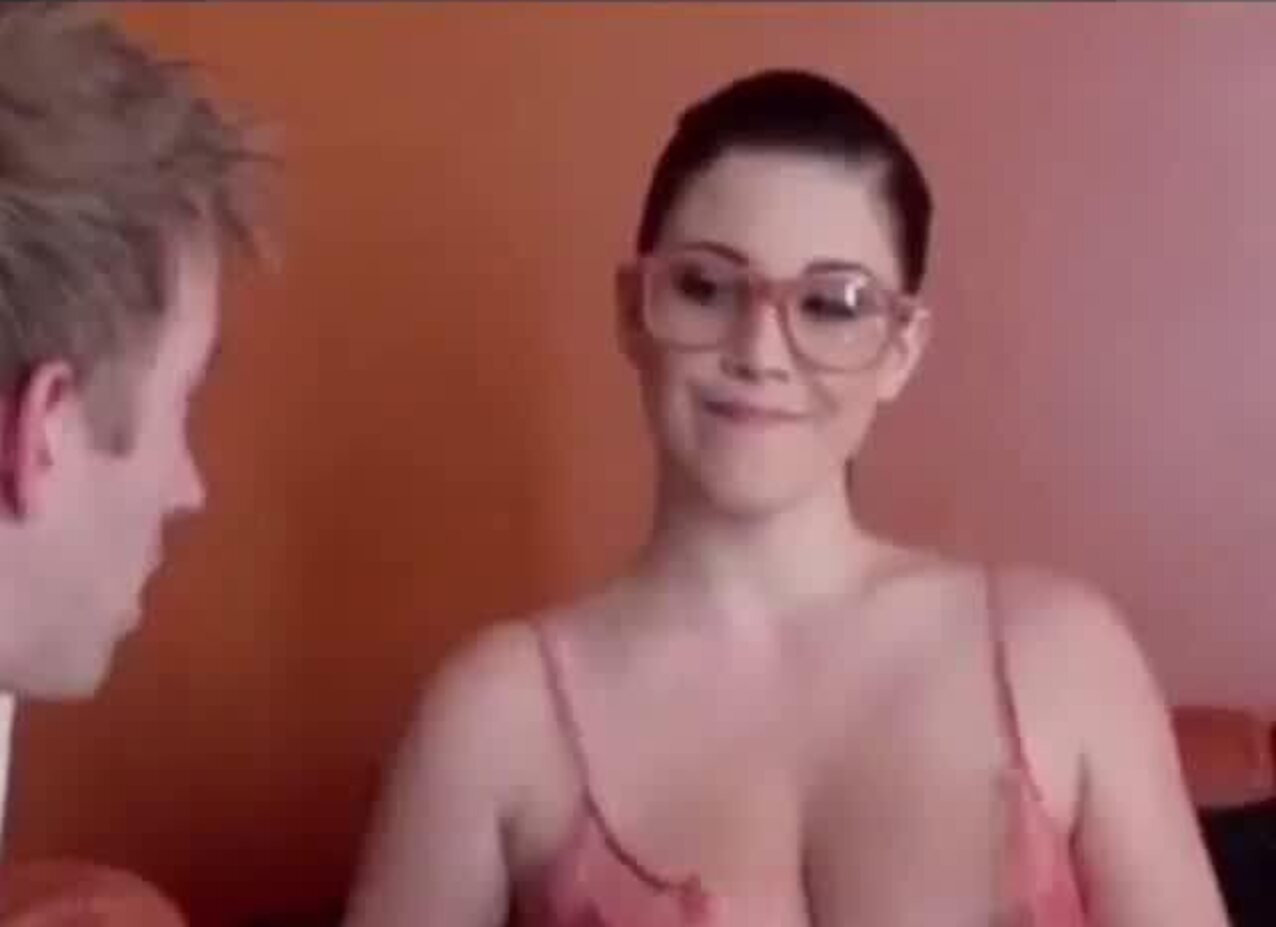 milf glasses bigtits