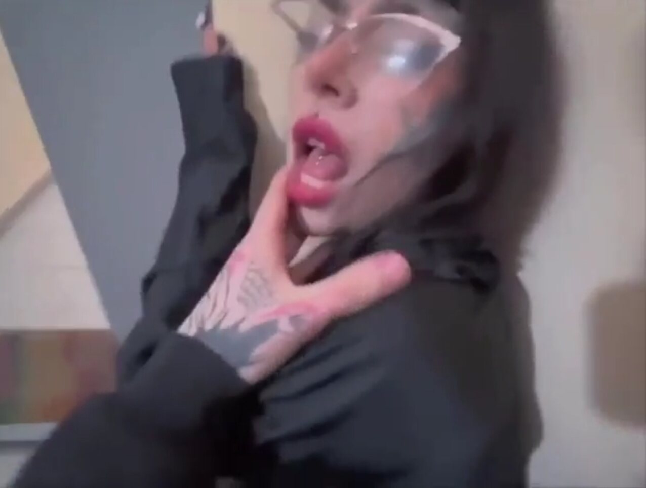 boobs glasses pov